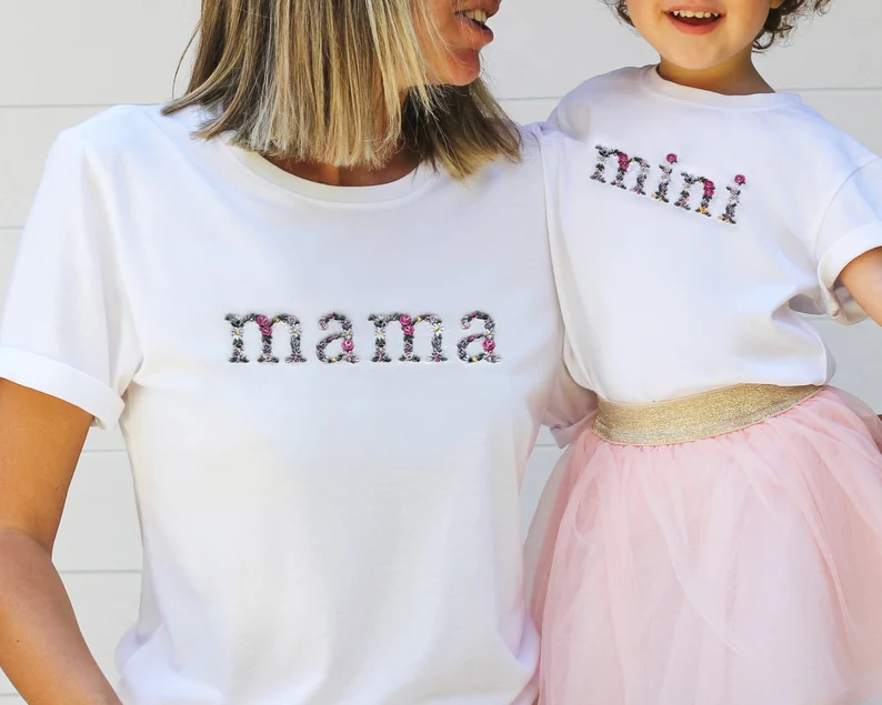 🌸 Everbloom - Embroidered Floral Mama Sweatshirt for Mom & Grandma