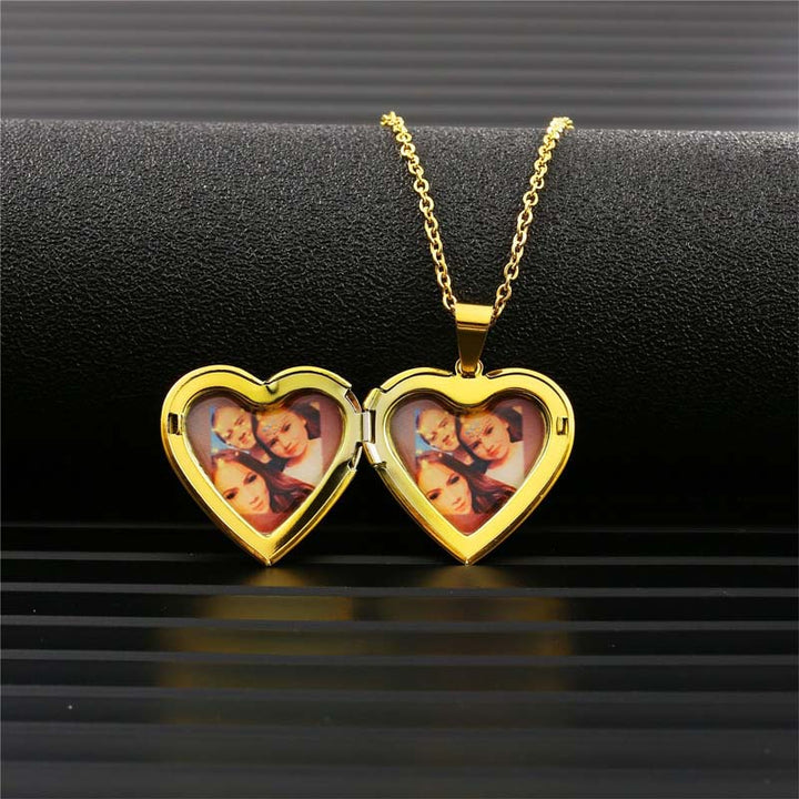 Stainless Steel Gold Plated Custom Heart Locket To Mother’s Day gift