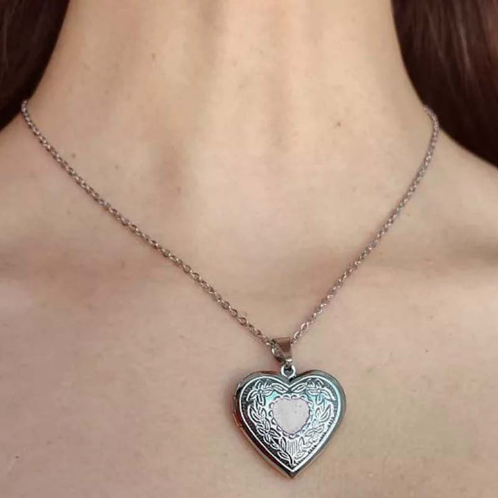 Stainless Steel Gold Plated Custom Heart Locket To Mother’s Day gift