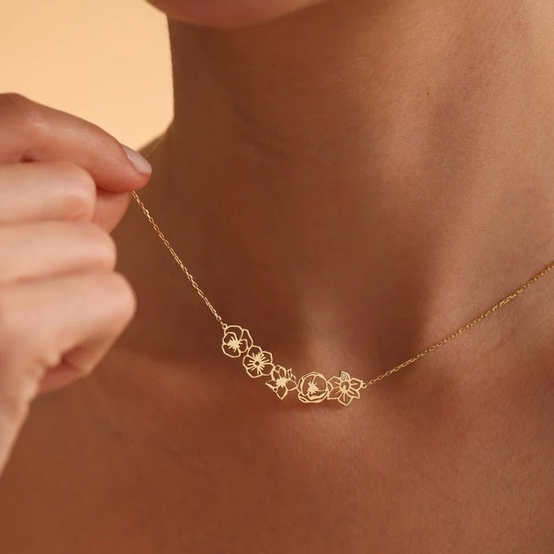 Dainty Birth Flower Necklace - Canvasgiftco