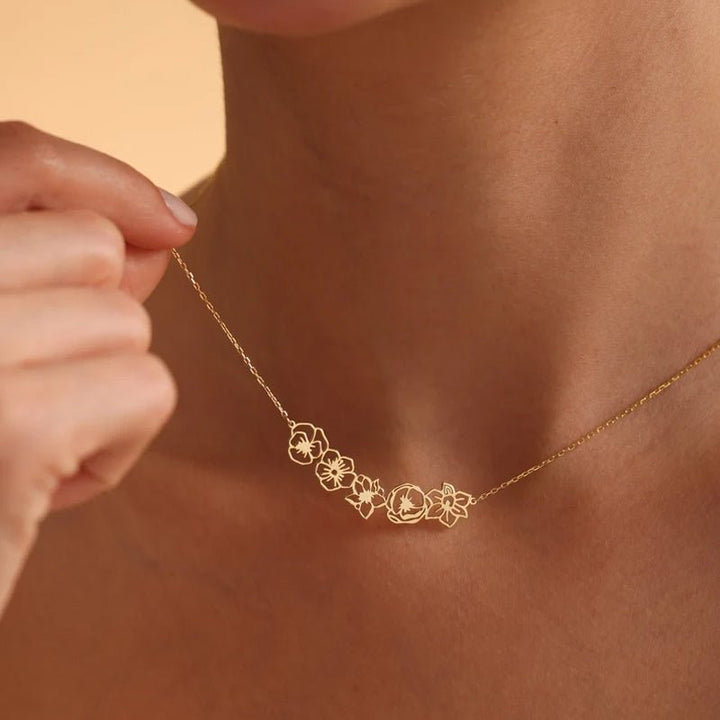 Dainty Birth Flower Necklace - Canvasgiftco
