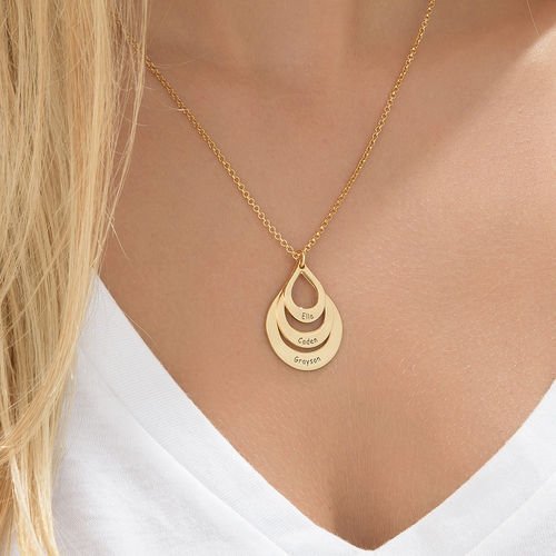 Engraved Drop Shaped Family Necklace - Canvasgiftco