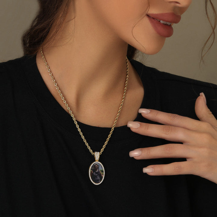 Personalized Photo Pendant With Micro-Set Zirconia