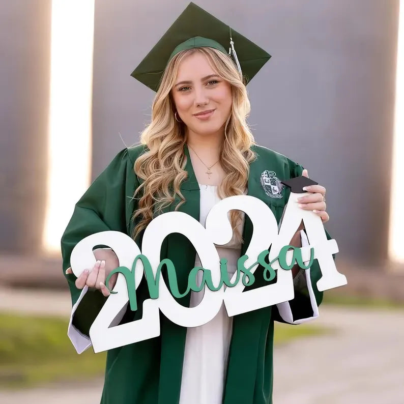"Cap & Diploma" Personalized Graduation Nameplates – Celebrate the Class of 2026