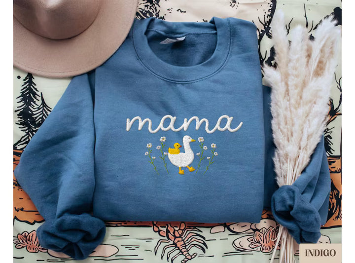 Embroidered Mama Duck Sweatshirt – Cute Floral Duck Mama Crewneck, Cozy Mother’s Day Gift for Mom, New Mom Gift Sweatshirt