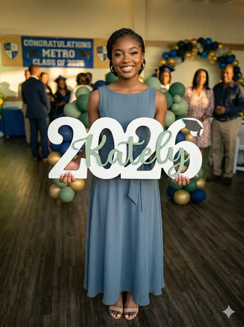 "Cap & Diploma" Personalized Graduation Nameplates – Celebrate the Class of 2026