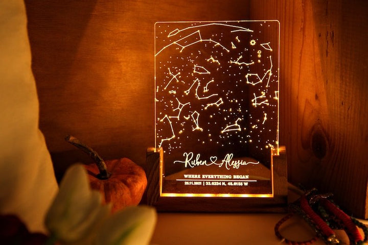 Personalized Constellation Chart Lamp - Gift for Boyfriend / Girlfriend - Canvasgiftco