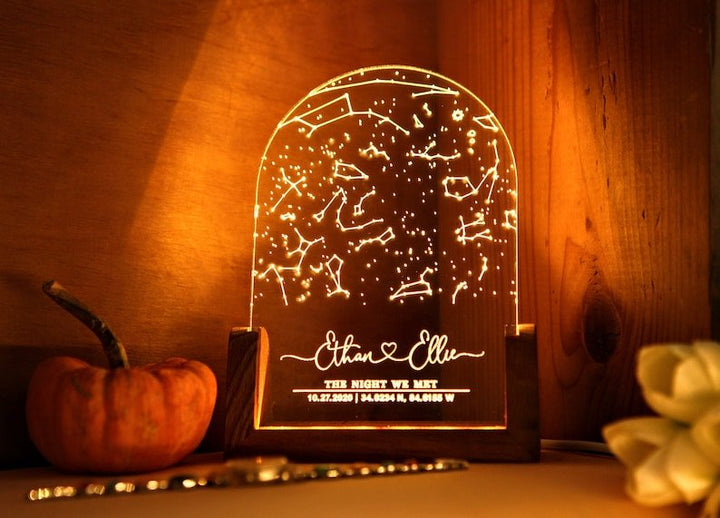 Personalized Constellation Chart Lamp - Gift for Boyfriend / Girlfriend - Canvasgiftco