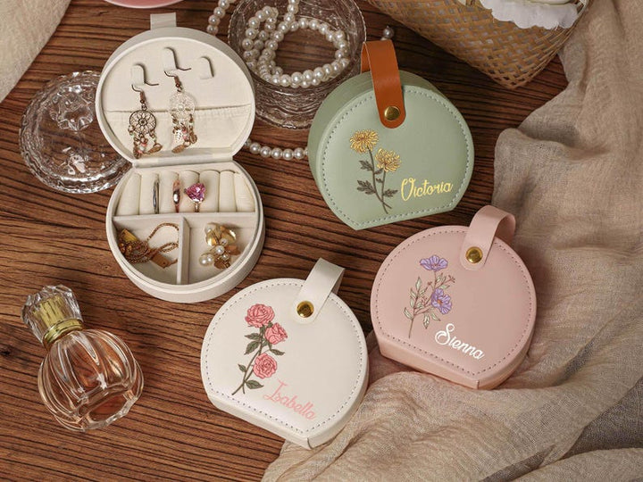 Personalized Name Jewelry Box for Bridesmaids - Canvasgiftco