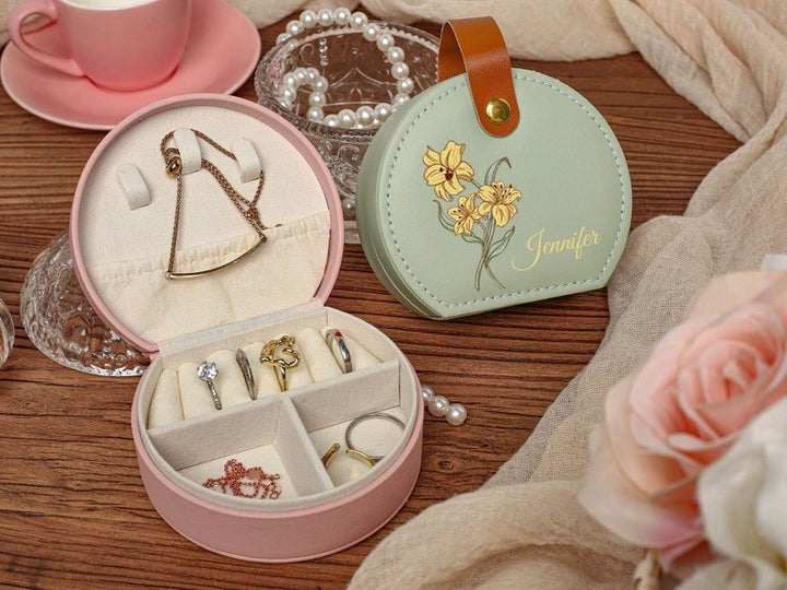 Personalized Name Jewelry Box for Bridesmaids - Canvasgiftco
