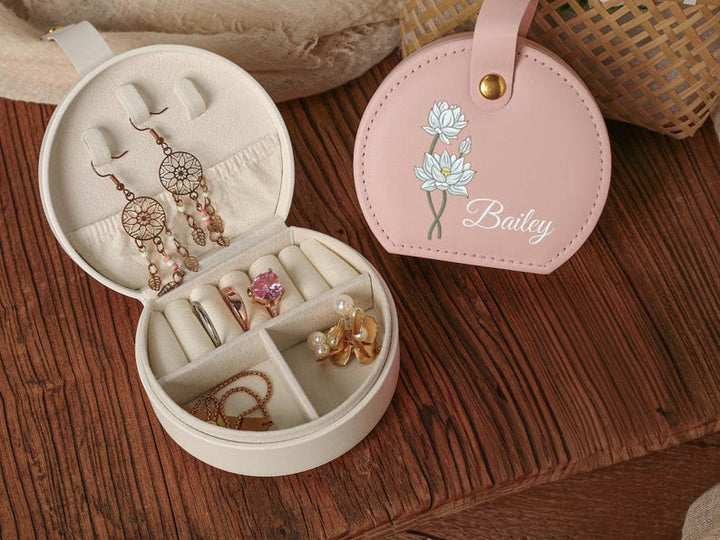 Personalized Name Jewelry Box for Bridesmaids - Canvasgiftco