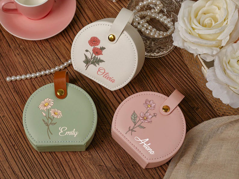 Personalized Name Jewelry Box for Bridesmaids - Canvasgiftco