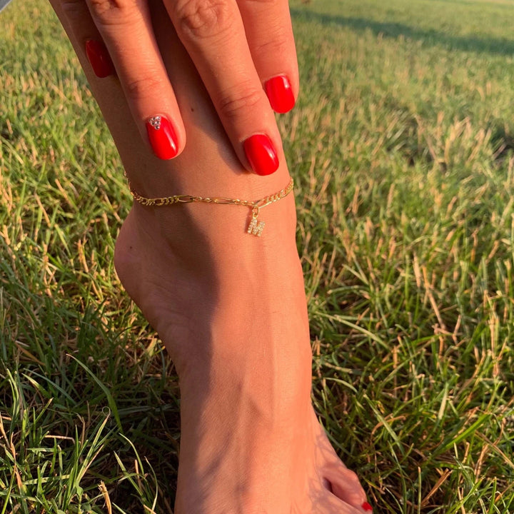 Personalized Sparkle Initial Anklet with Adjustable Figaro Chain & Crystal Initials - Canvasgiftco